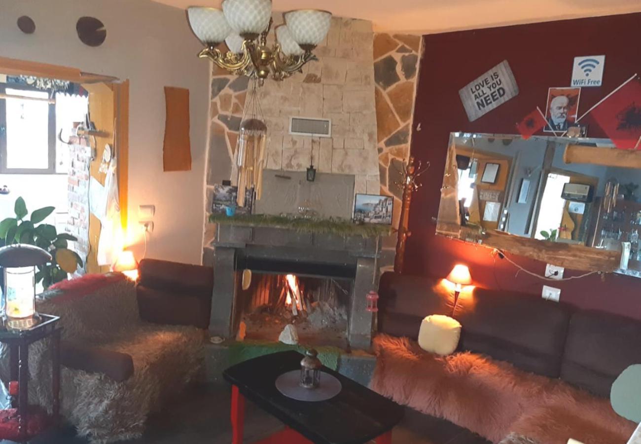 Hotel Villa Stone Dream Bar Restaurant Udenisht Extérieur photo