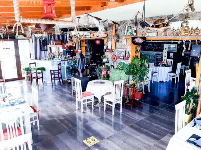 Hotel Villa Stone Dream Bar Restaurant Udenisht Extérieur photo