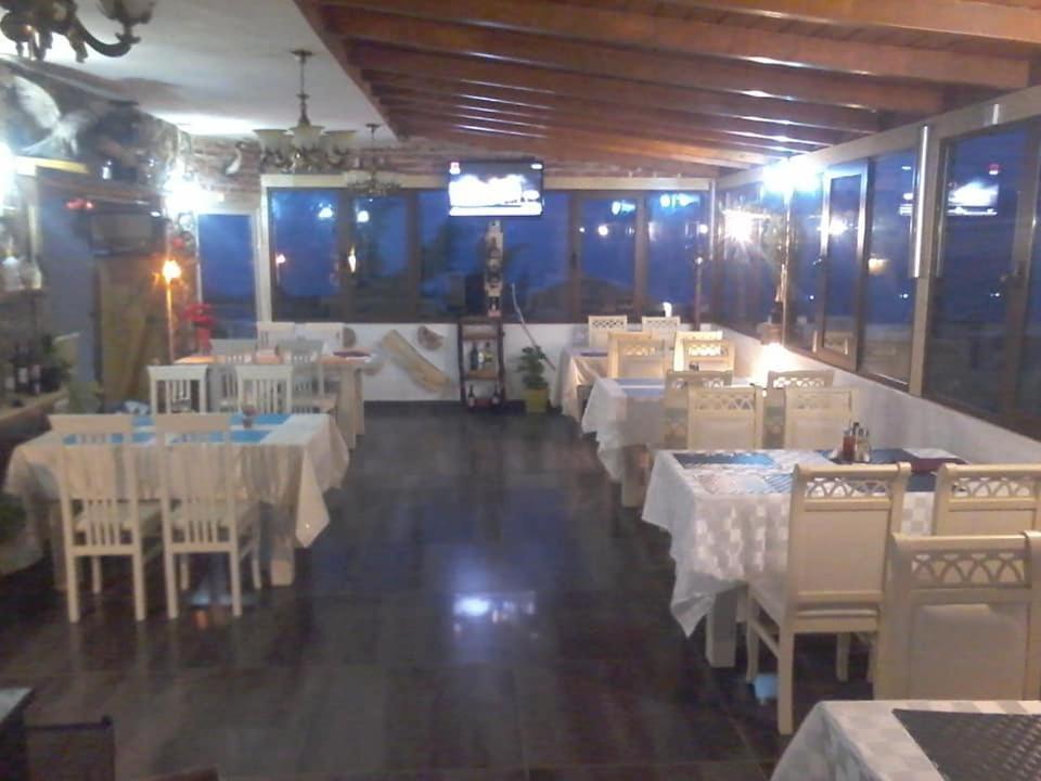 Hotel Villa Stone Dream Bar Restaurant Udenisht Extérieur photo