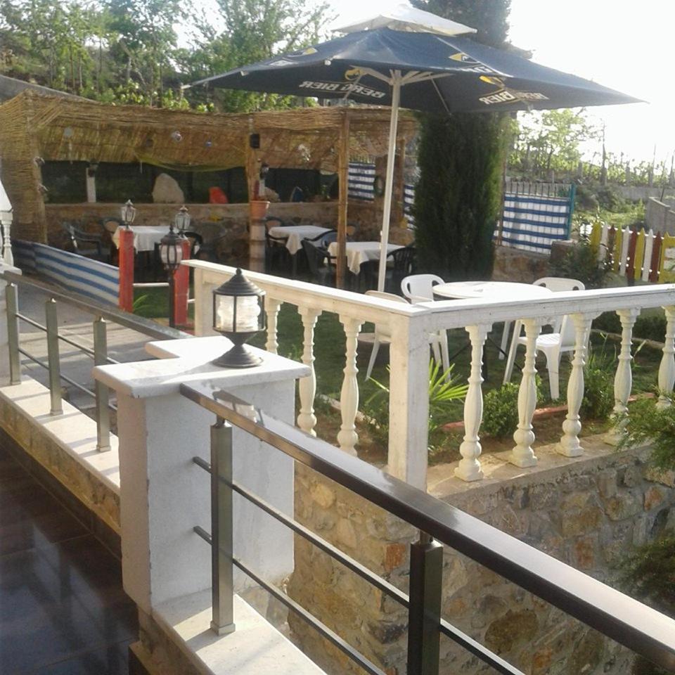 Hotel Villa Stone Dream Bar Restaurant Udenisht Extérieur photo